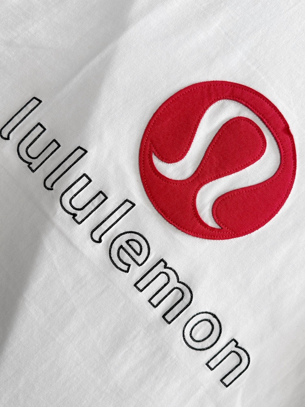 ブランドTシャツ細部ディテール